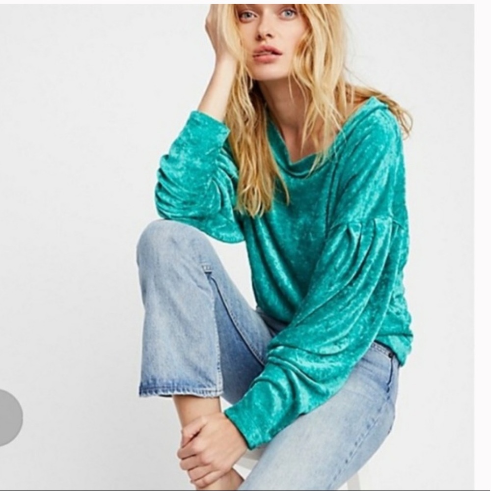Free People - We The Free teal crushed velvet top
